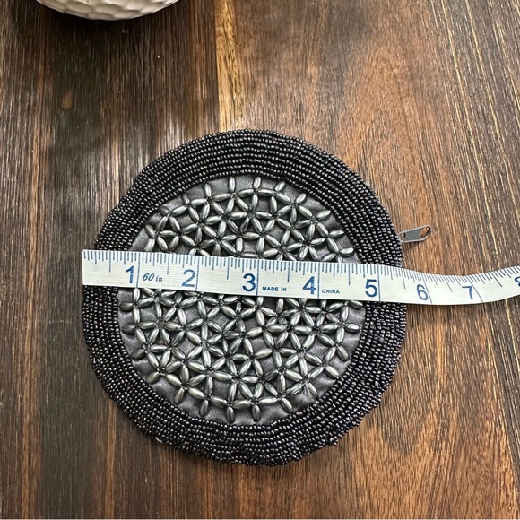 Beaded round silver gray small purse pouch makeup travel bag - Picture 7 of 9